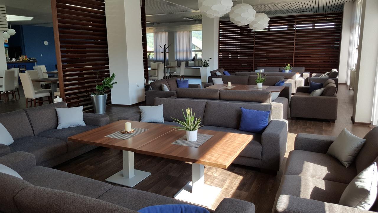Hotel Banik Nitrianske Rudno ภายนอก รูปภาพ