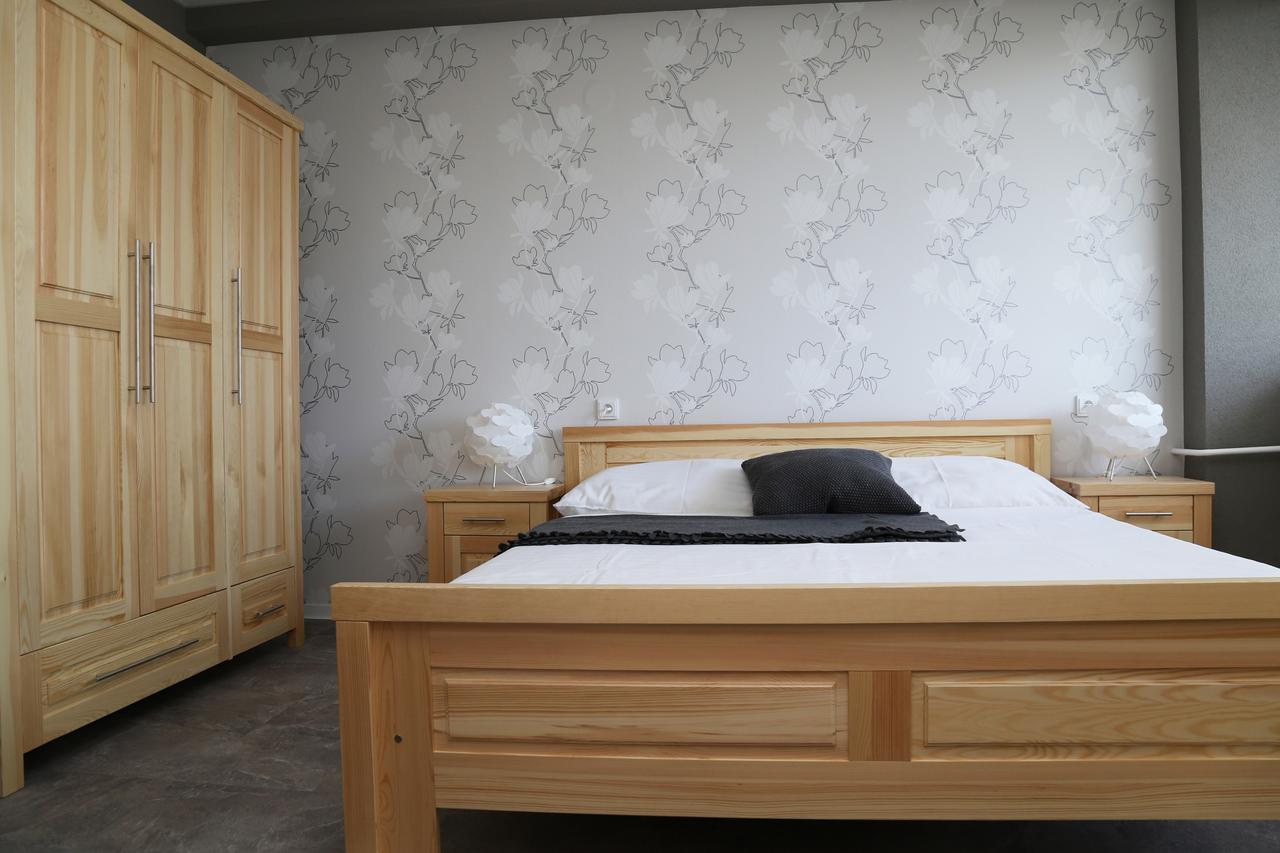 Hotel Banik Nitrianske Rudno ภายนอก รูปภาพ